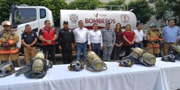 Municipio dona equipo de rescate para Protección Civil y Bomberos de Ciudad Victoria