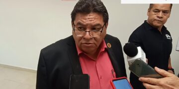 Buscan convertir en ley programa de salud visual para estudiantes