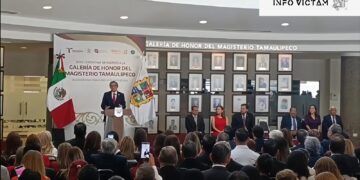 AVA reconoce la labor docente y llama a transformar la educación ante nuevos retos tecnológicos