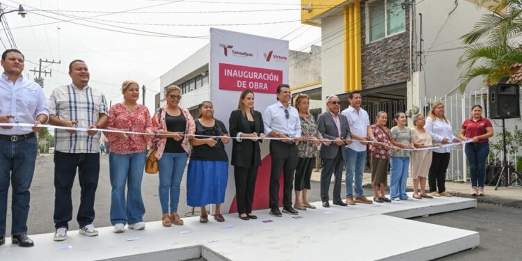 Entrega alcalde obra de beneficio colectivo en la Magisterial 