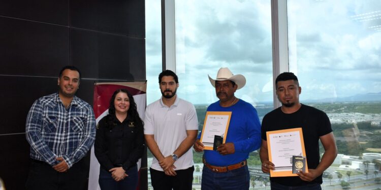 Tamaulipecos acceden a oportunidades laborales en Canadá mediante programas de movilidad internacional