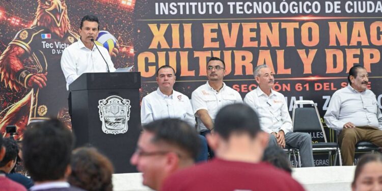 Inaugura alcalde Lalo Gattás evento nacional deportivo del SNTE.